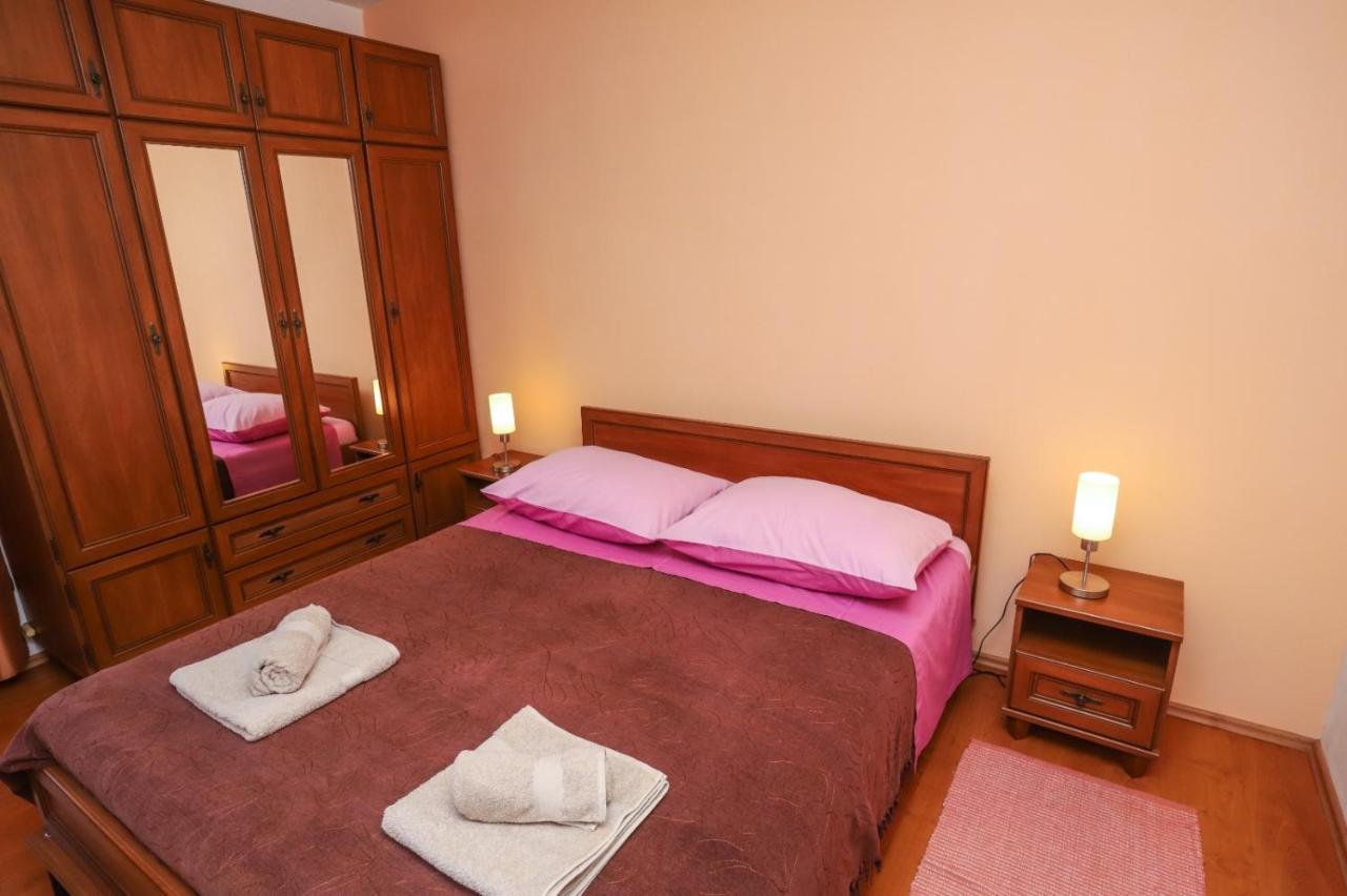 Apartment Nina With Private Pool Nova Vas  Εξωτερικό φωτογραφία